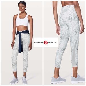 SOLD NEW Lululemon Train Times in Twine White